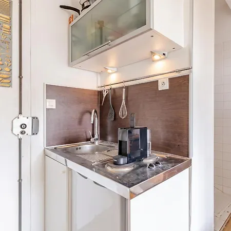 Moderne A Paris, 13 M² - Emplacement شقة *